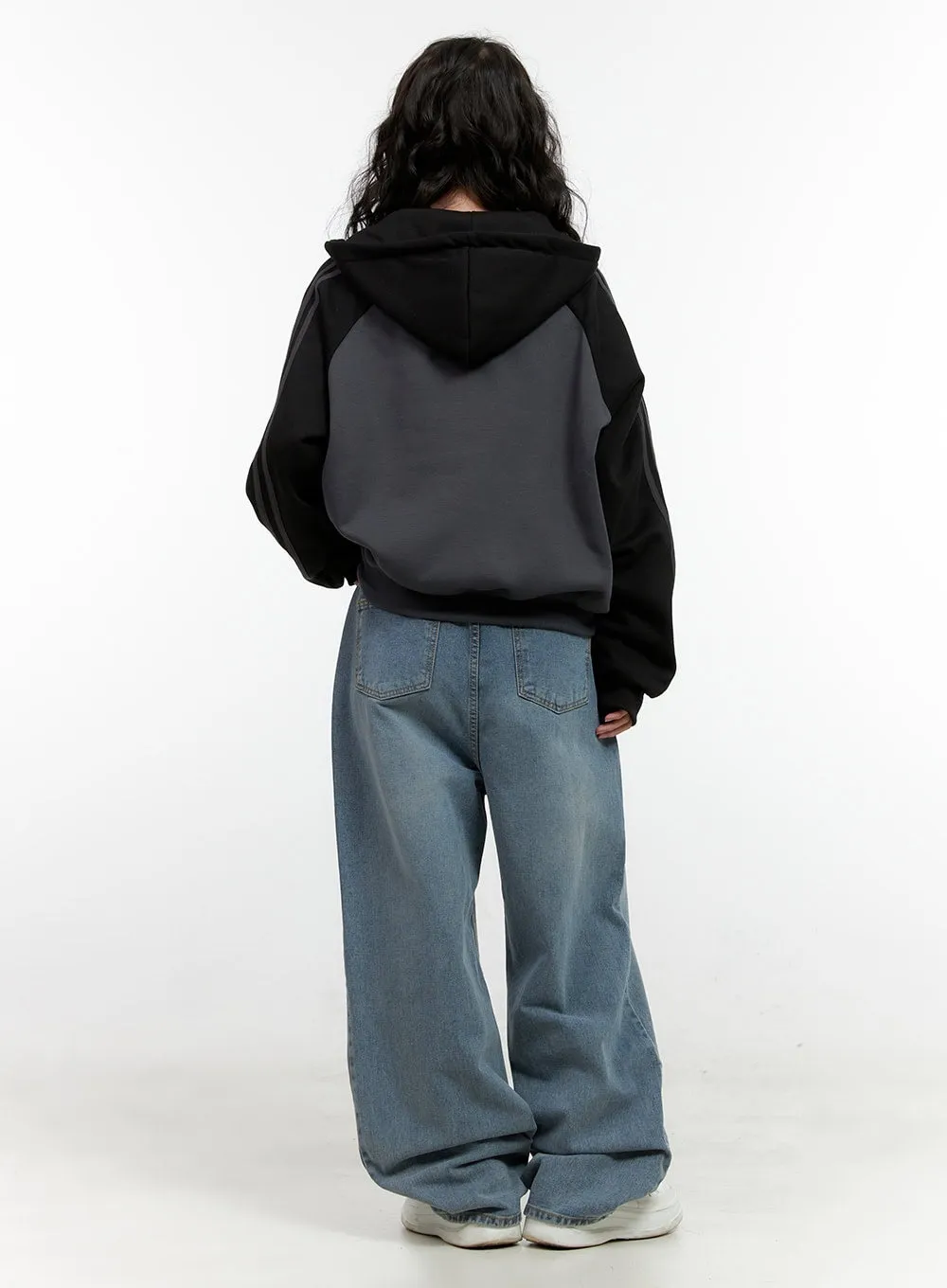 Taryn Chic Wide-Leg Jeans ON404